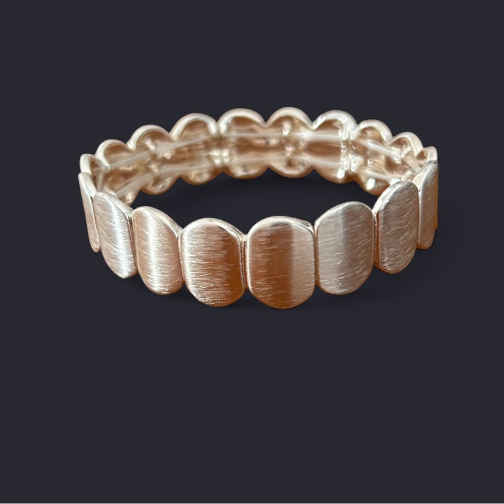 Silver Tone Stretch Bracelet Brushed Oval Link Design Vintage Style Jewelry